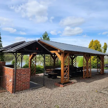 Holiday home U Zuzanny - Dom Z Prywatnym Jeziorem Stara Kiszewa