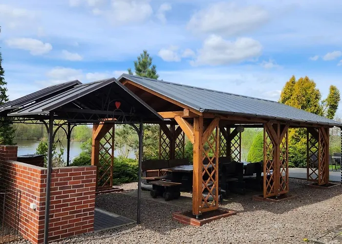 Semesterbostad U Zuzanny - Dom Z Prywatnym Jeziorem Stara Kiszewa