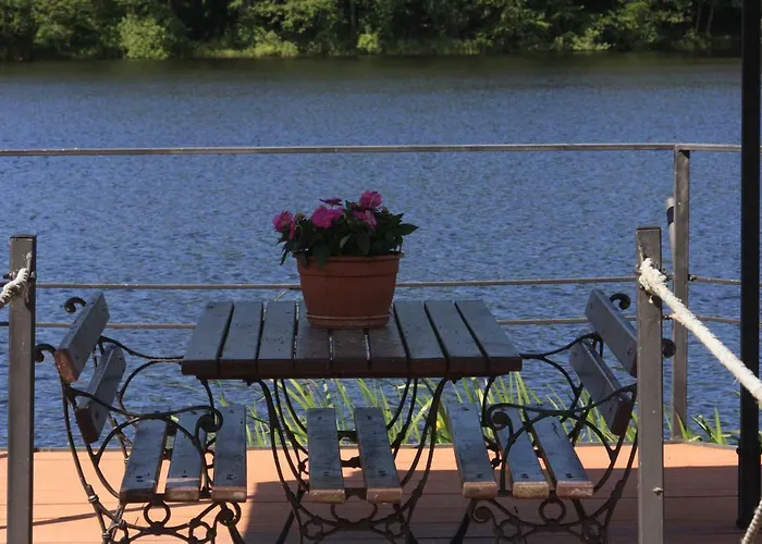 U Zuzanny - Dom Z Prywatnym Jeziorem Semesterbostad Stara Kiszewa